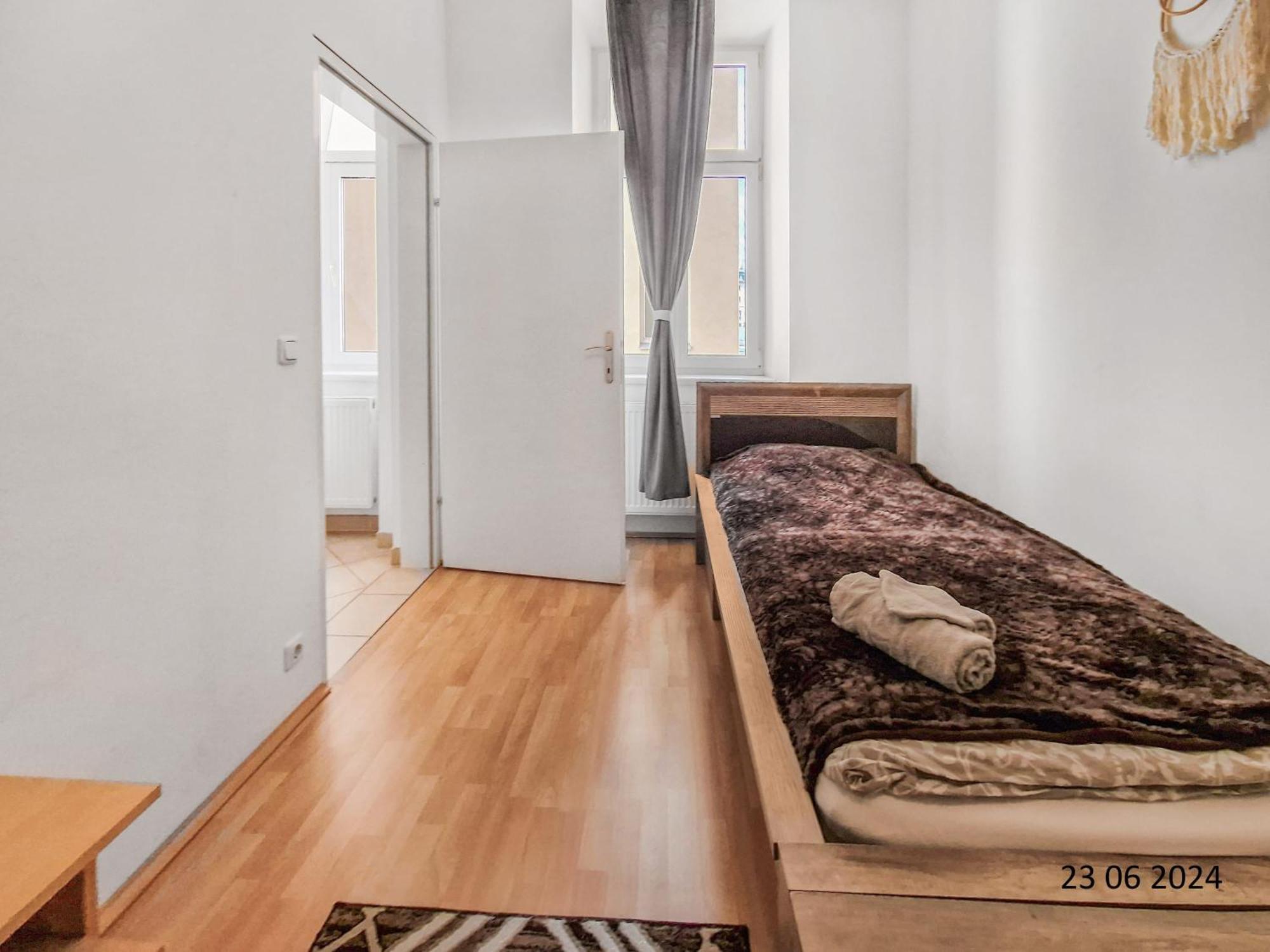 Elegant Three-Bedroom Suite เวียนนา ภายนอก รูปภาพ