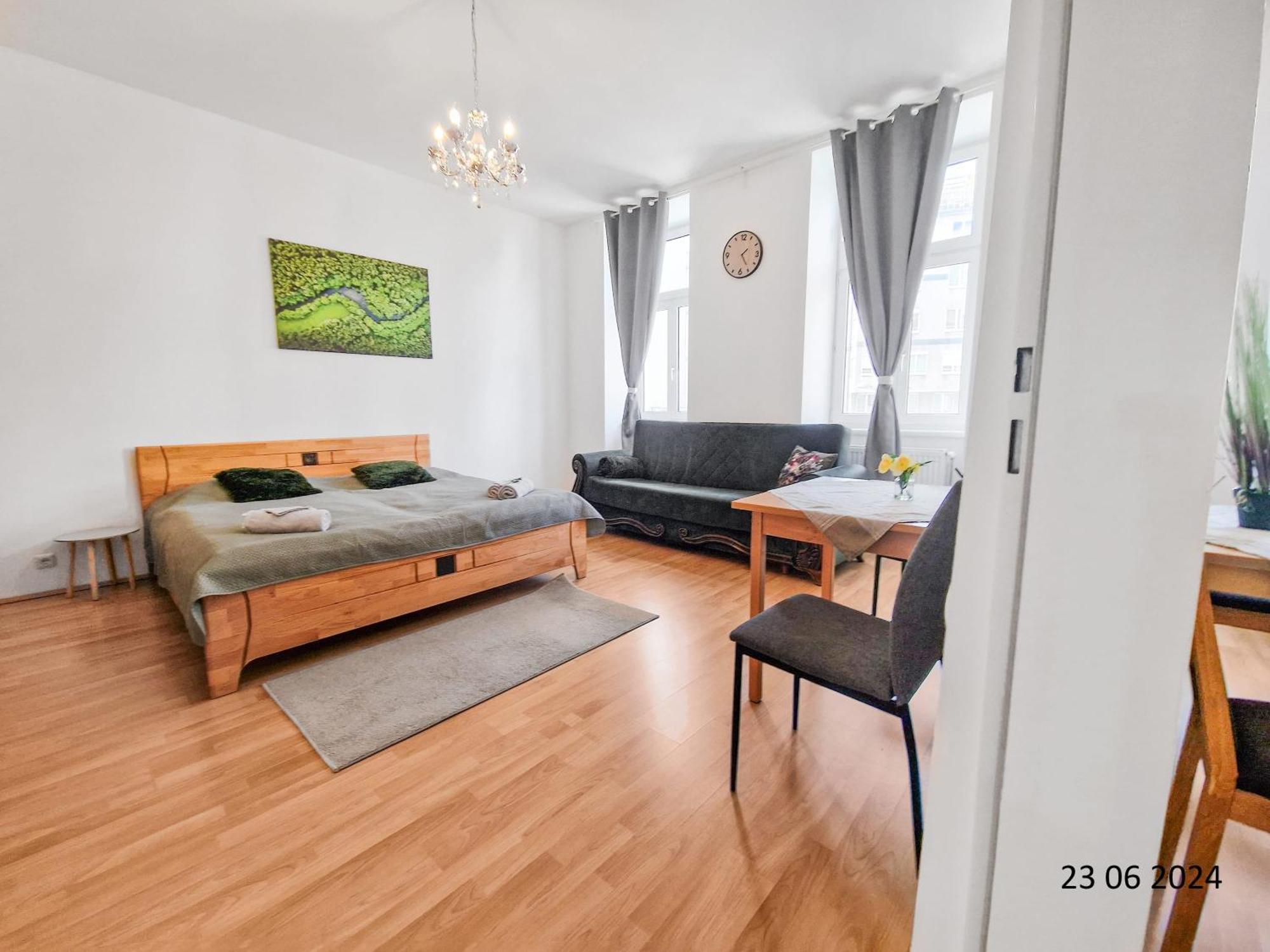 Elegant Three-Bedroom Suite เวียนนา ภายนอก รูปภาพ