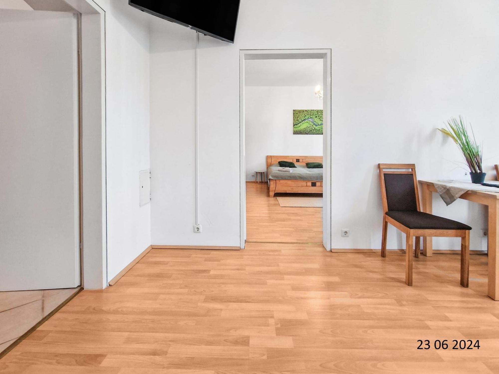 Elegant Three-Bedroom Suite เวียนนา ภายนอก รูปภาพ